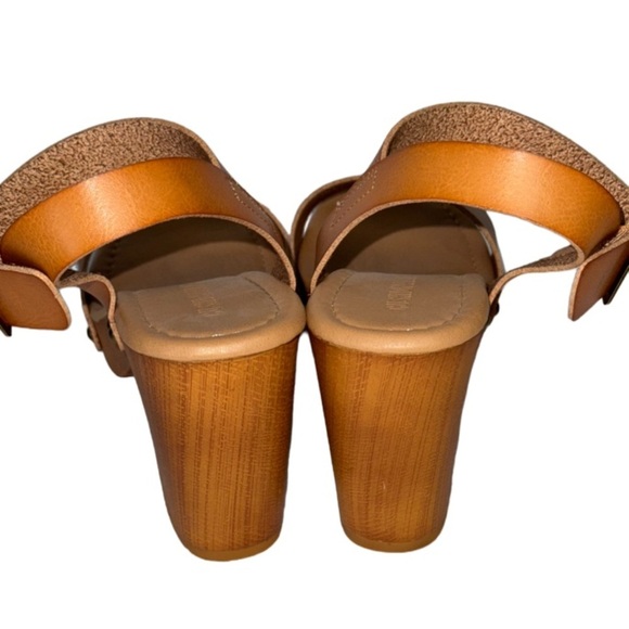 CUSHIONAIRE Women's Sydney Faux Wood Sandal +LiteSole Technology Sz 9.5 Y2K - Picture 12 of 12